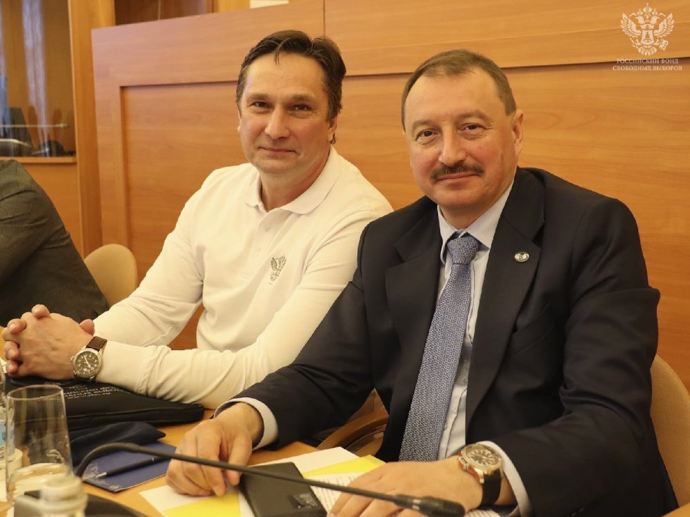 Глава Леноблизбиркома и член МИК ЛО выступили на международной конференции, посвященной участию молодежи в выборах