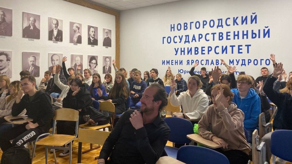 Клубу молодых избирателей в Новгородской области - быть!