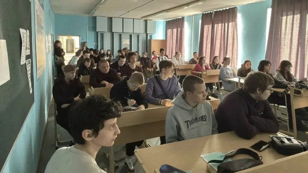 «Знаю право и историю своей страны»: сразу в двух колледжах Твери!